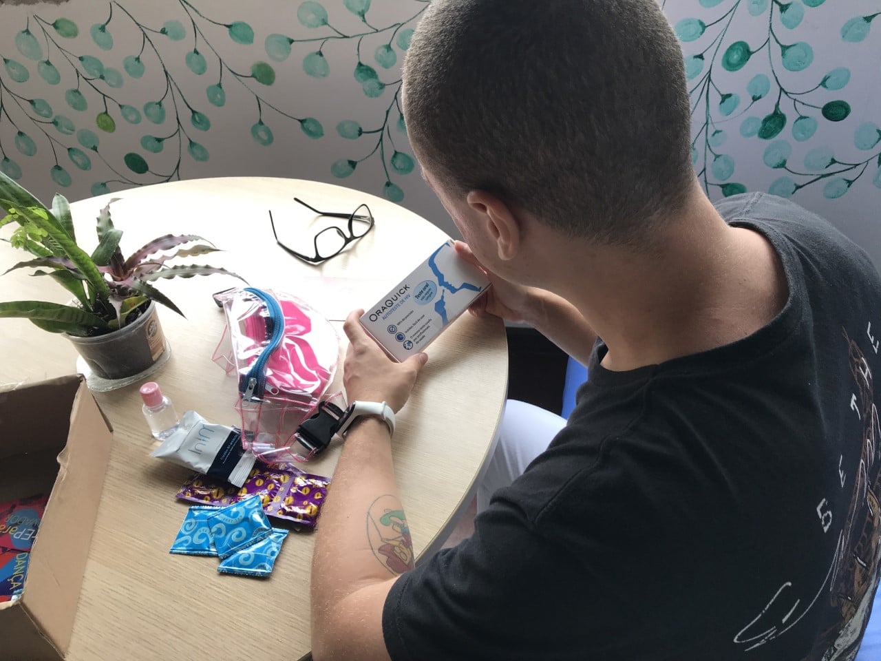 A PrEP1519 participant receives a home-based HIV prevention kit during COVID-19 lockdown.
